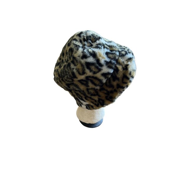 Tan black white faux fur leopard print bucket hat - Picture 2 of 8